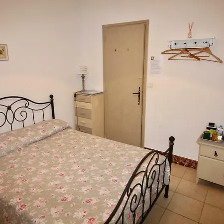 L'echappée Belle - -